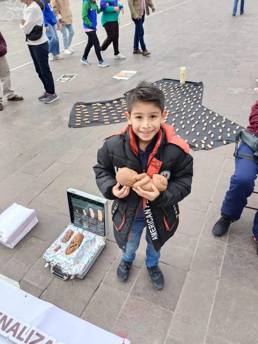 Misioneros en plaza